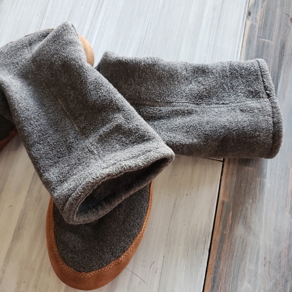 LL Bean winter indoor sleeper boots - Picture 3 of 6